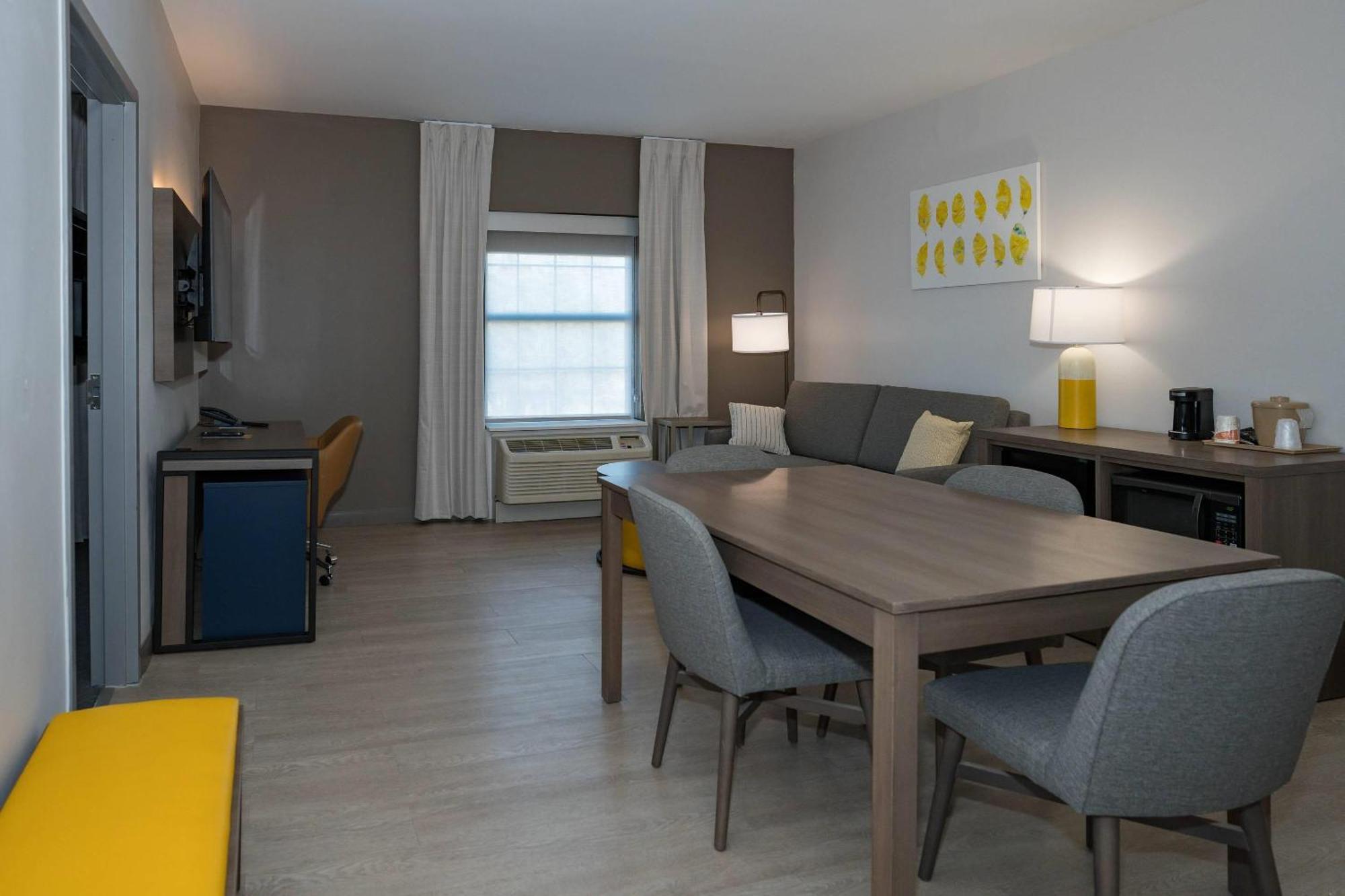 Comfort Inn & Suites River City Decatur Eksteriør billede